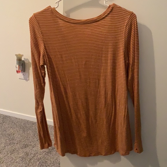 American eagle long sleeve - Picture 2 of 2